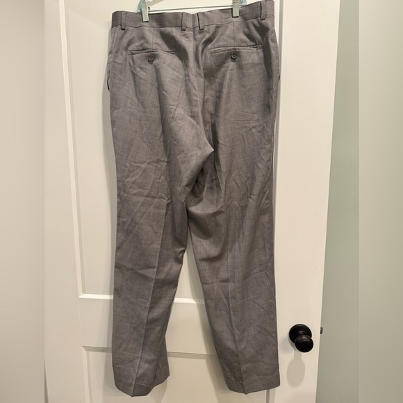 Mantoni Gray Flat-front Wool Trousers Tailored Fit 100% Virgin Wool Super 140’s - Picture 3 of 8